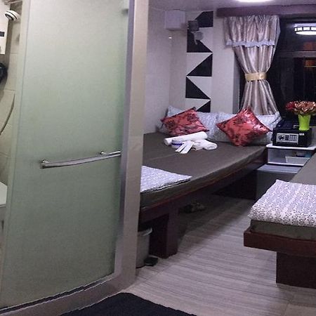Skystar Hostel Hong Kong Esterno foto