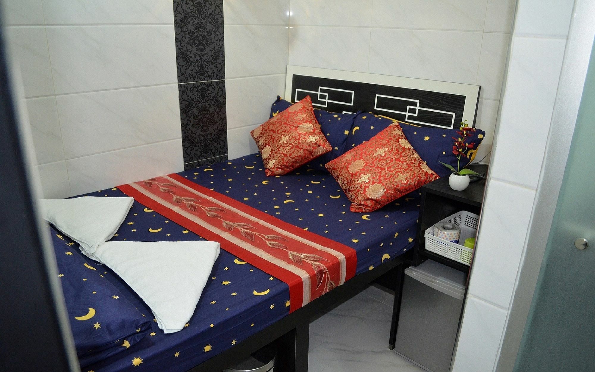 Skystar Hostel Hong Kong Esterno foto