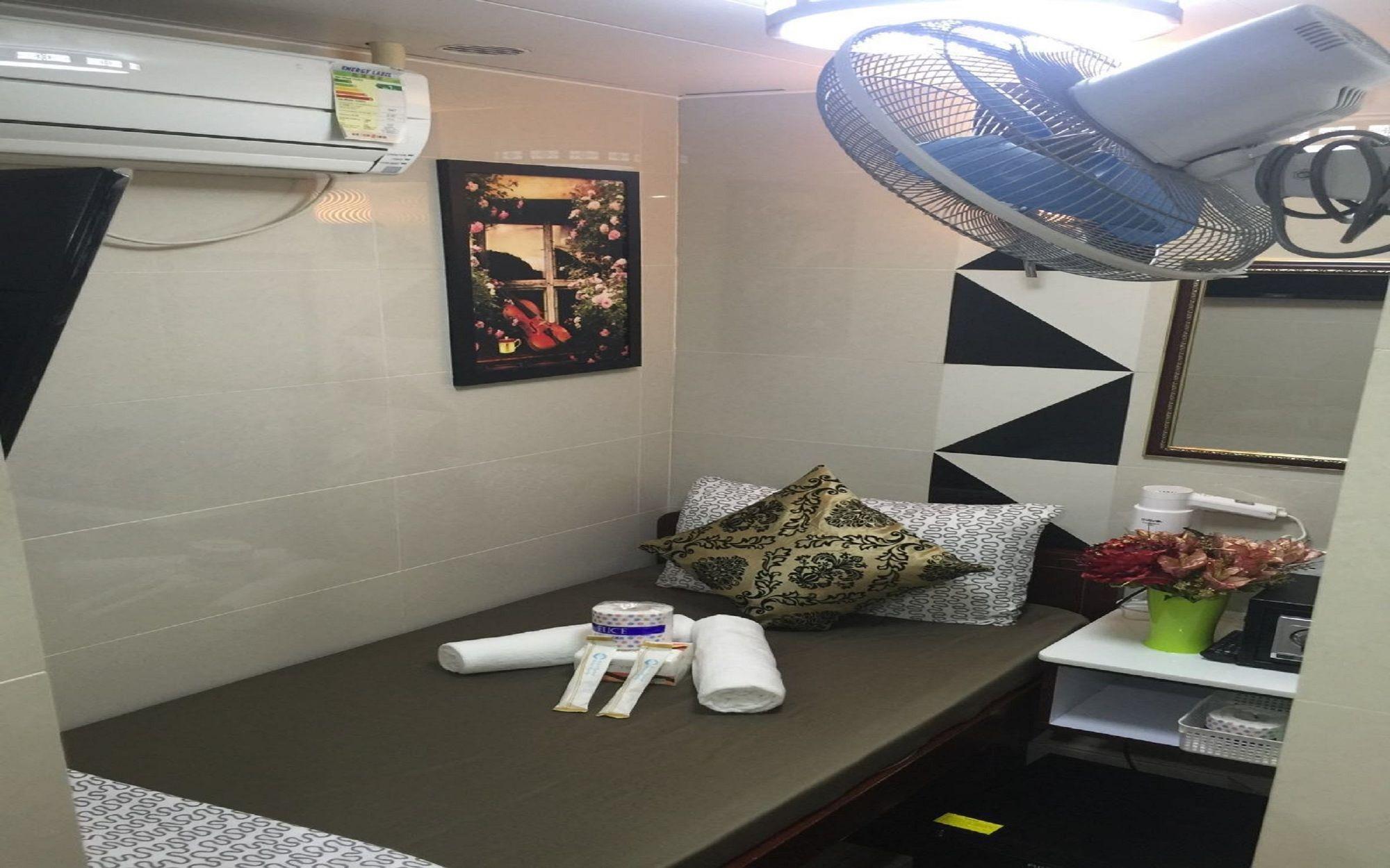 Skystar Hostel Hong Kong Esterno foto